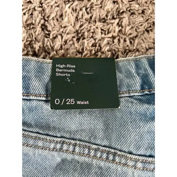 NWT Wild Fable Women's high rise Bermuda cut off Jean shorts size 0 - Picture 7 of 9